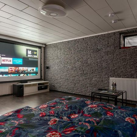Home Cinema Кассель Екстер'єр фото